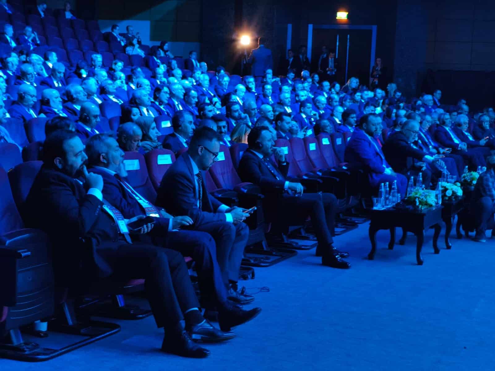 INRES 2025 Zirvesi’nde salonu dolduran katılımcılar